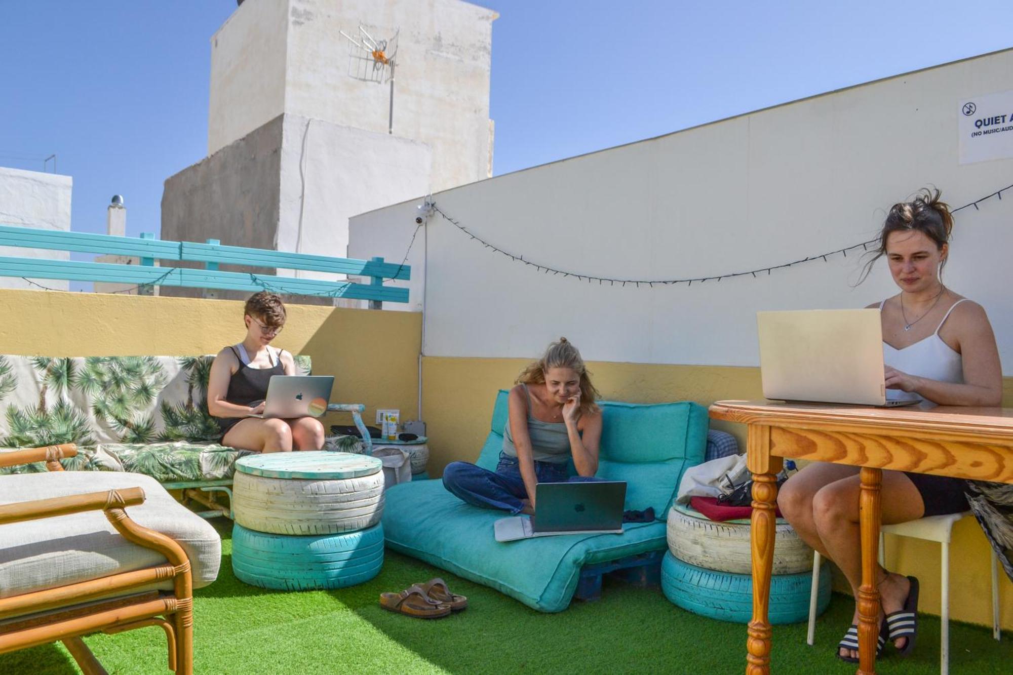 Daydream Medano Coliving Hostel *